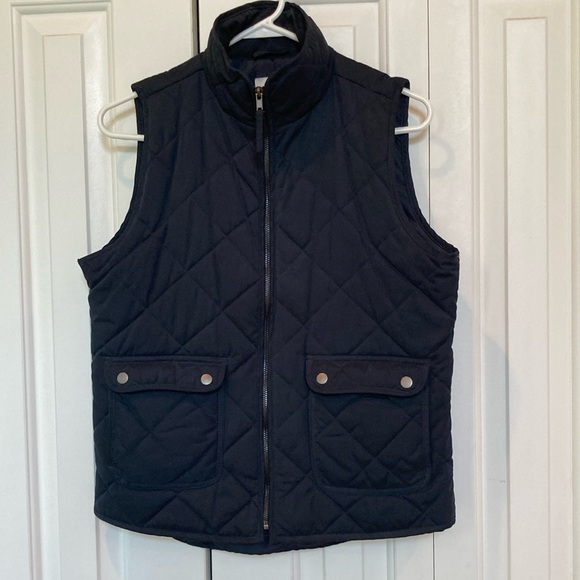 Thread & Supply Jackets & Blazers - NWOT - Thread & Supply quilted vest. Size Medium.